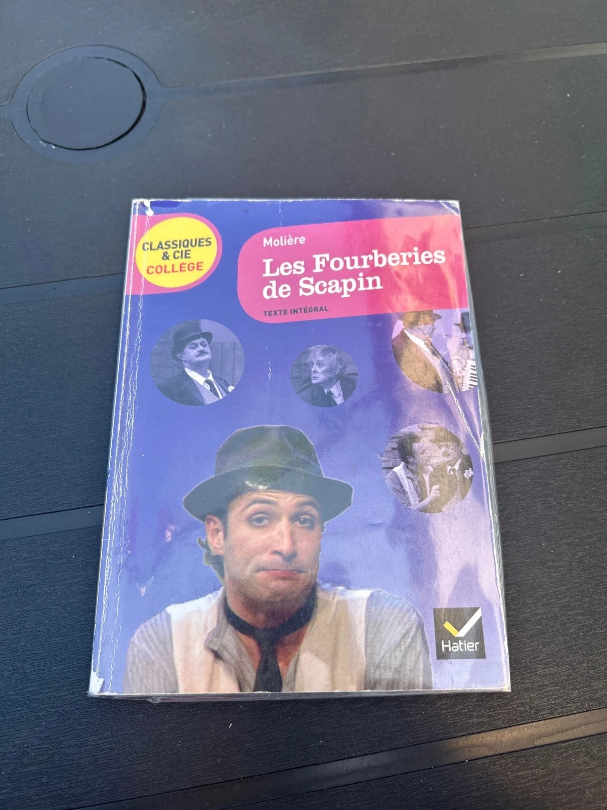 Livre les fourberies de Scapin Molière classiques et vie college Hatier